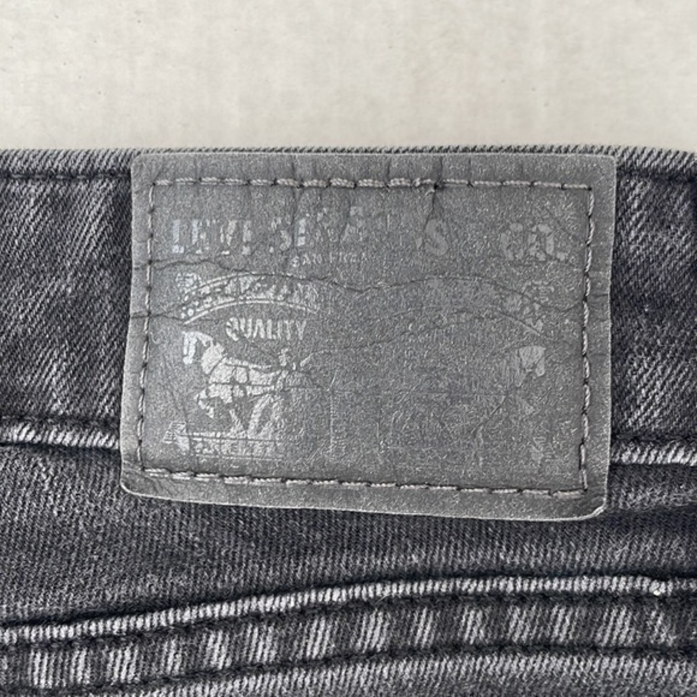Levi’s 711 Skinny Jeans - Picture 11 of 11